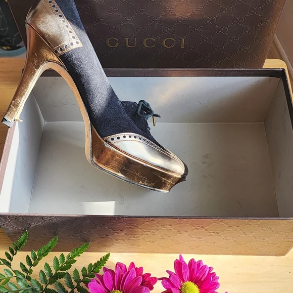 Gucci Heels - Picture 2 of 16